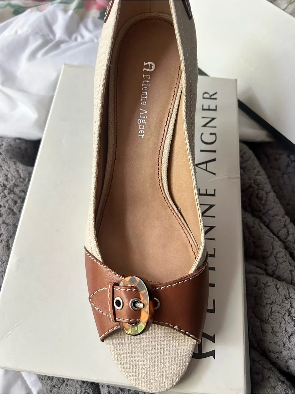BRAND NEW brown and beige canvas kitten heels